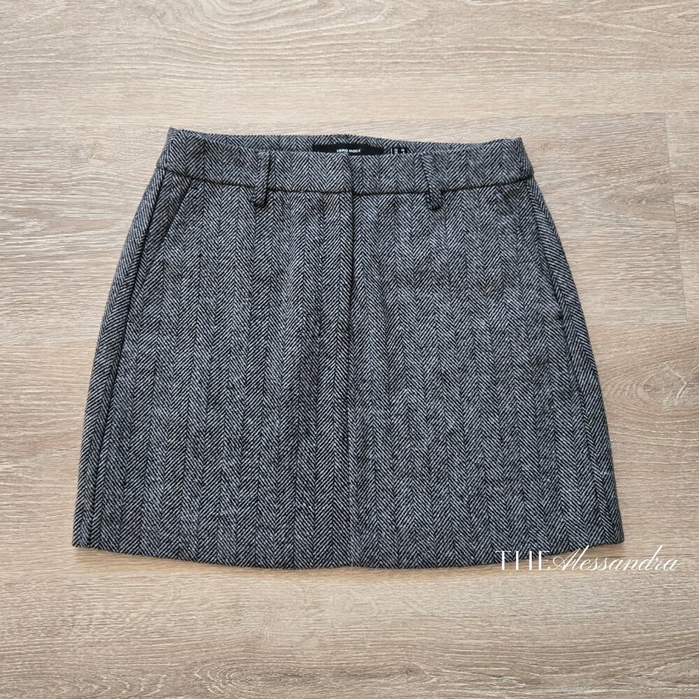 Vero Moda Lizzie Mini Skirt Herringbone Tweed EU 36 US 4 UK 8 New Without Tags - Picture 3 of 13